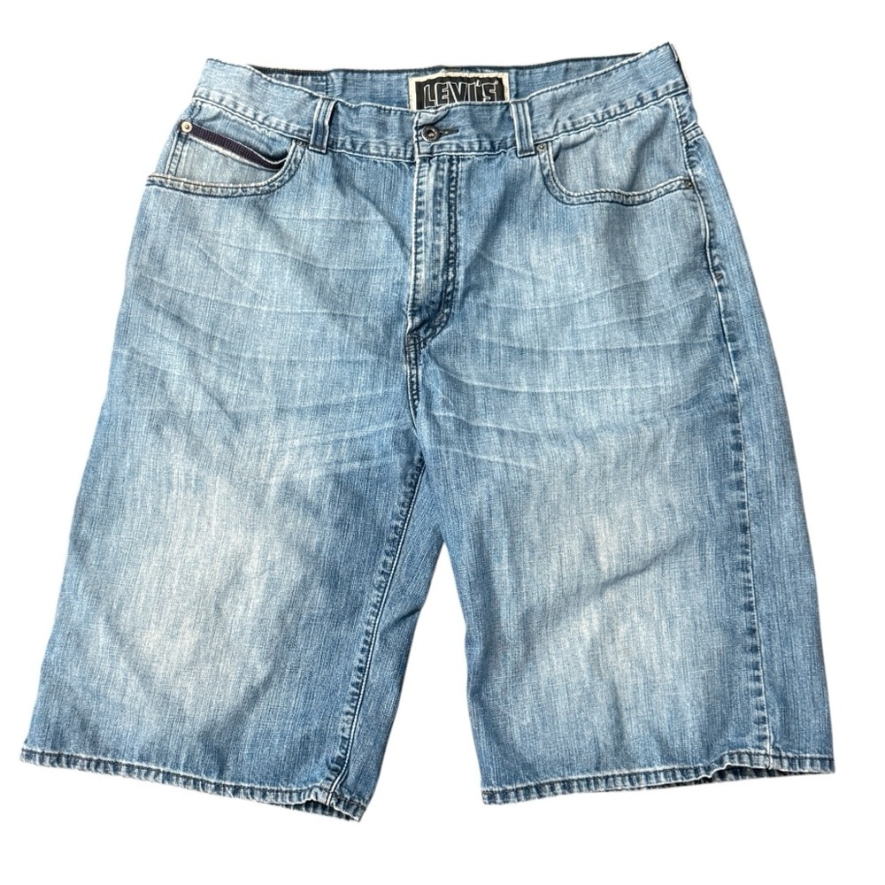 Levis Baggy Jean Shorts 13” Inseam Light Denim Wash Size 38 Grunge Skater Punk